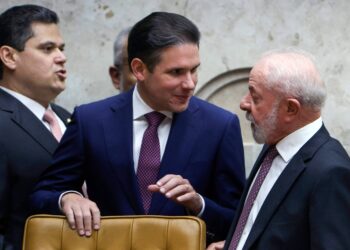 6×1: Empresários tentam enterrar PEC e pedem adiamento – 26/05/2026 – Economia